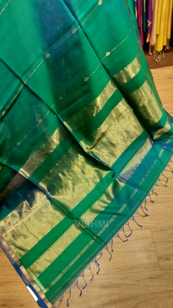 Peacock Green Dual Shade Maheshwari Diamond Butti Handloom Saree