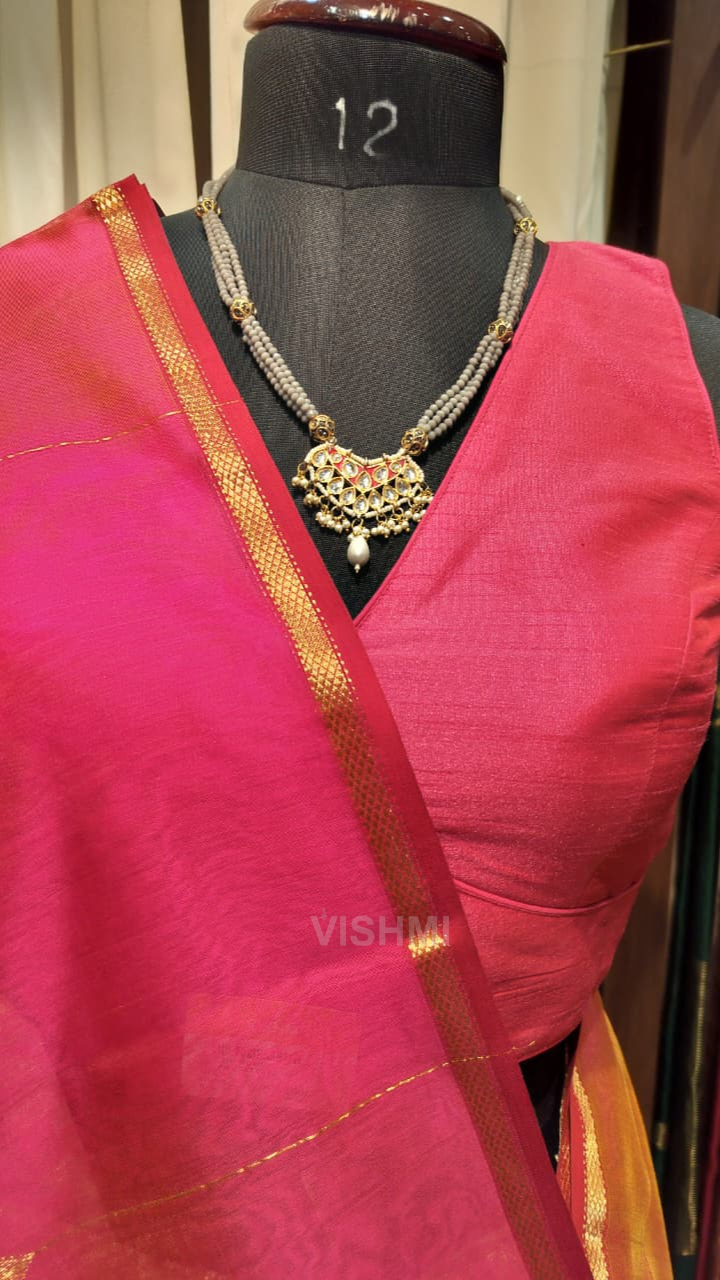 Pink and Dark Pink Dual Shade Maheshwari Zari Stripe Handloom Saree