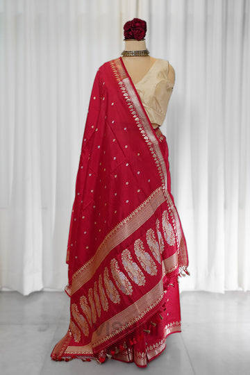 Red Pure Silk Kadwa Butti Banarasi Saree