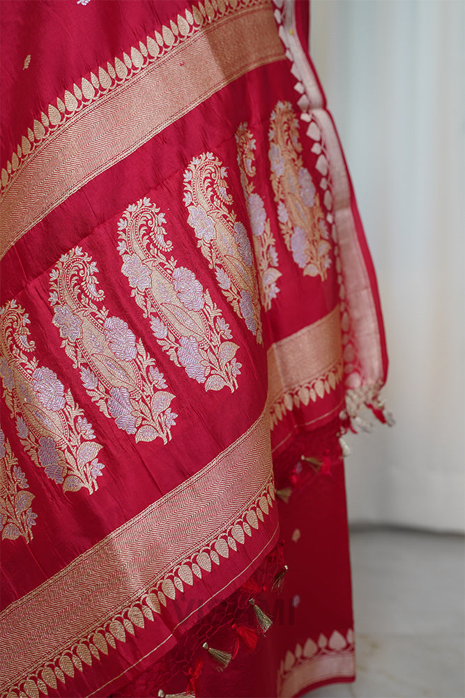 Red Pure Silk Kadwa Butti Banarasi Saree