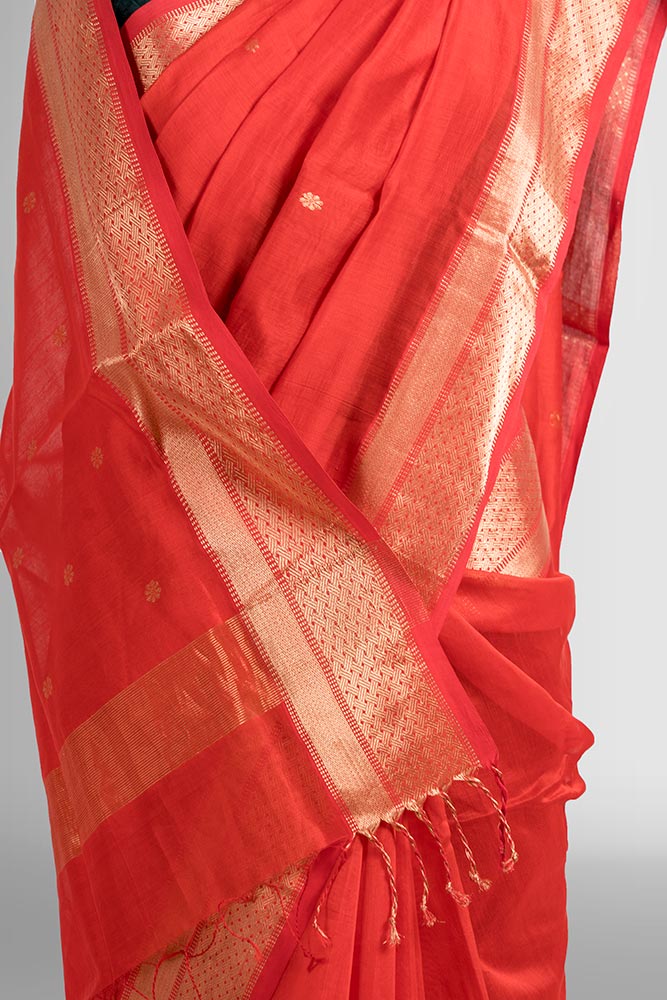 Bold Red Maheswari Zari Butti Pallu Handloom