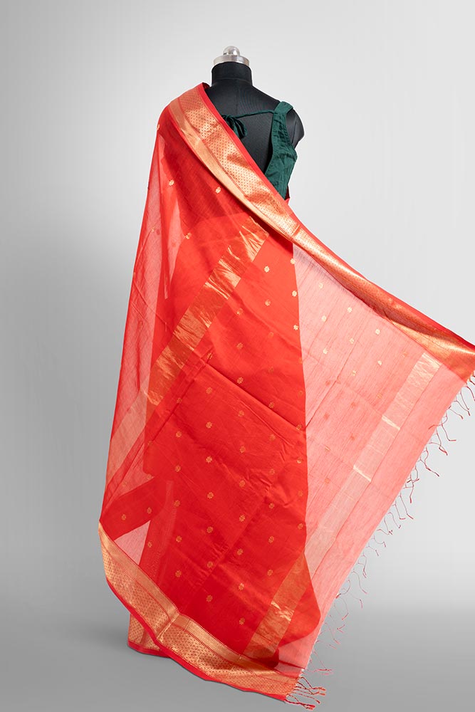 Bold Red Maheswari Zari Butti Pallu Handloom