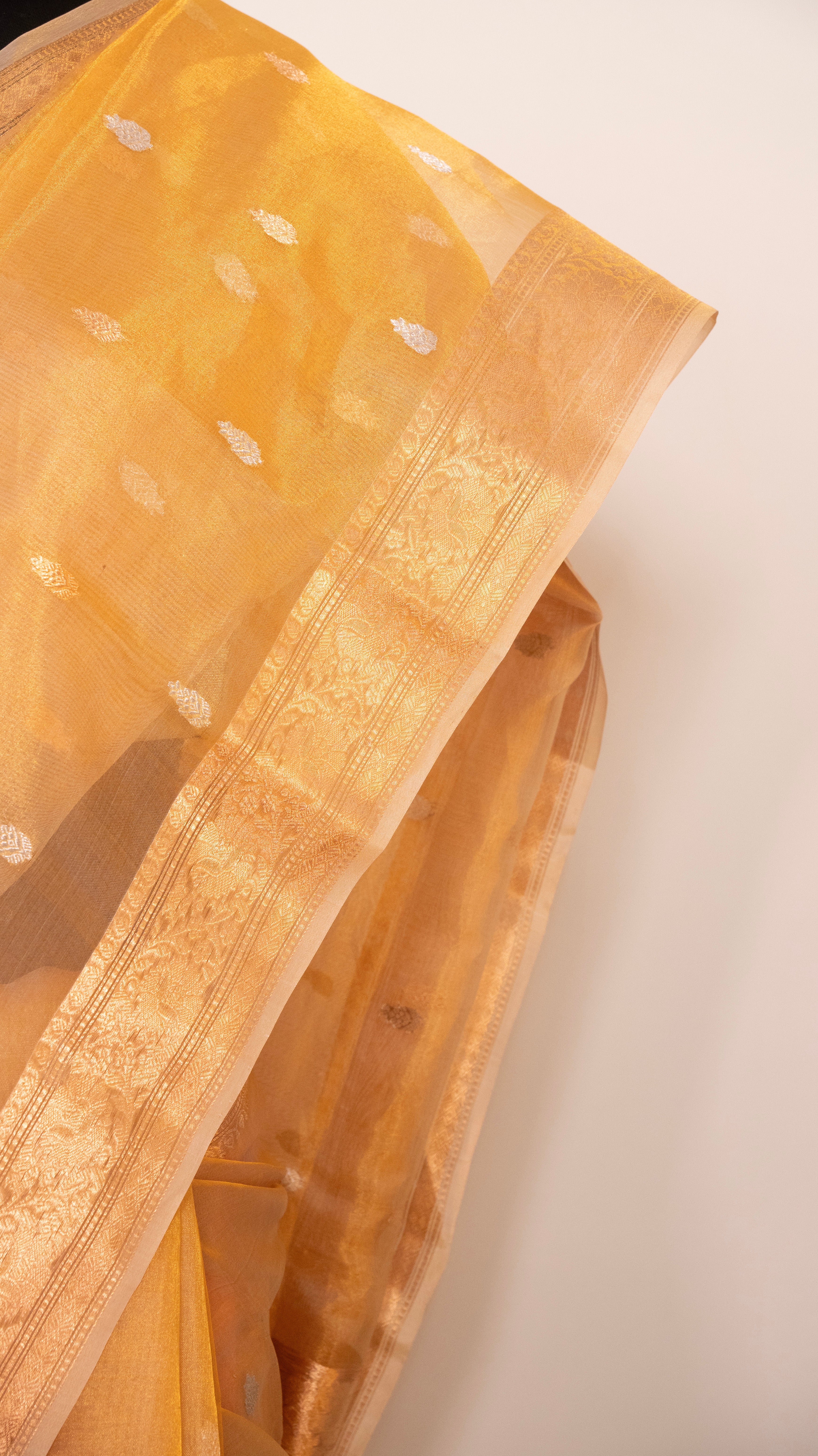 Gold Kora Silk Handloom Banarasi Saree