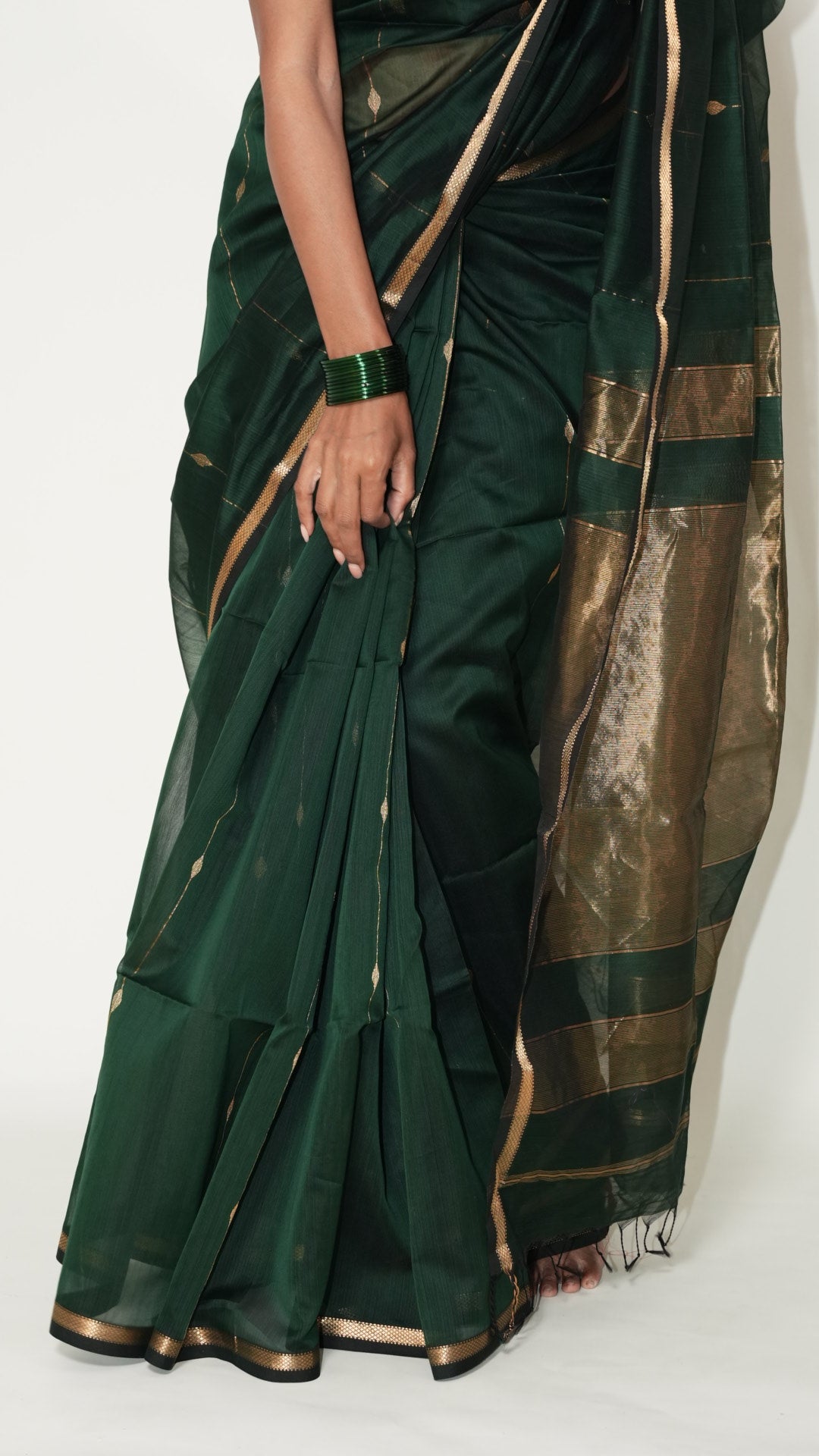 Bottle Green Maheshwari Zari Stripes Handloom Saree