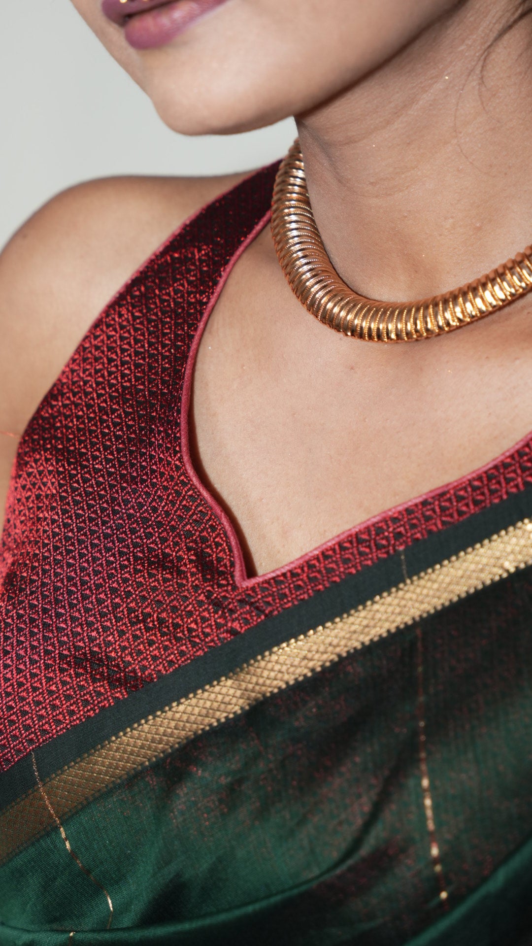 Bottle Green Maheshwari Zari Stripes Handloom Saree