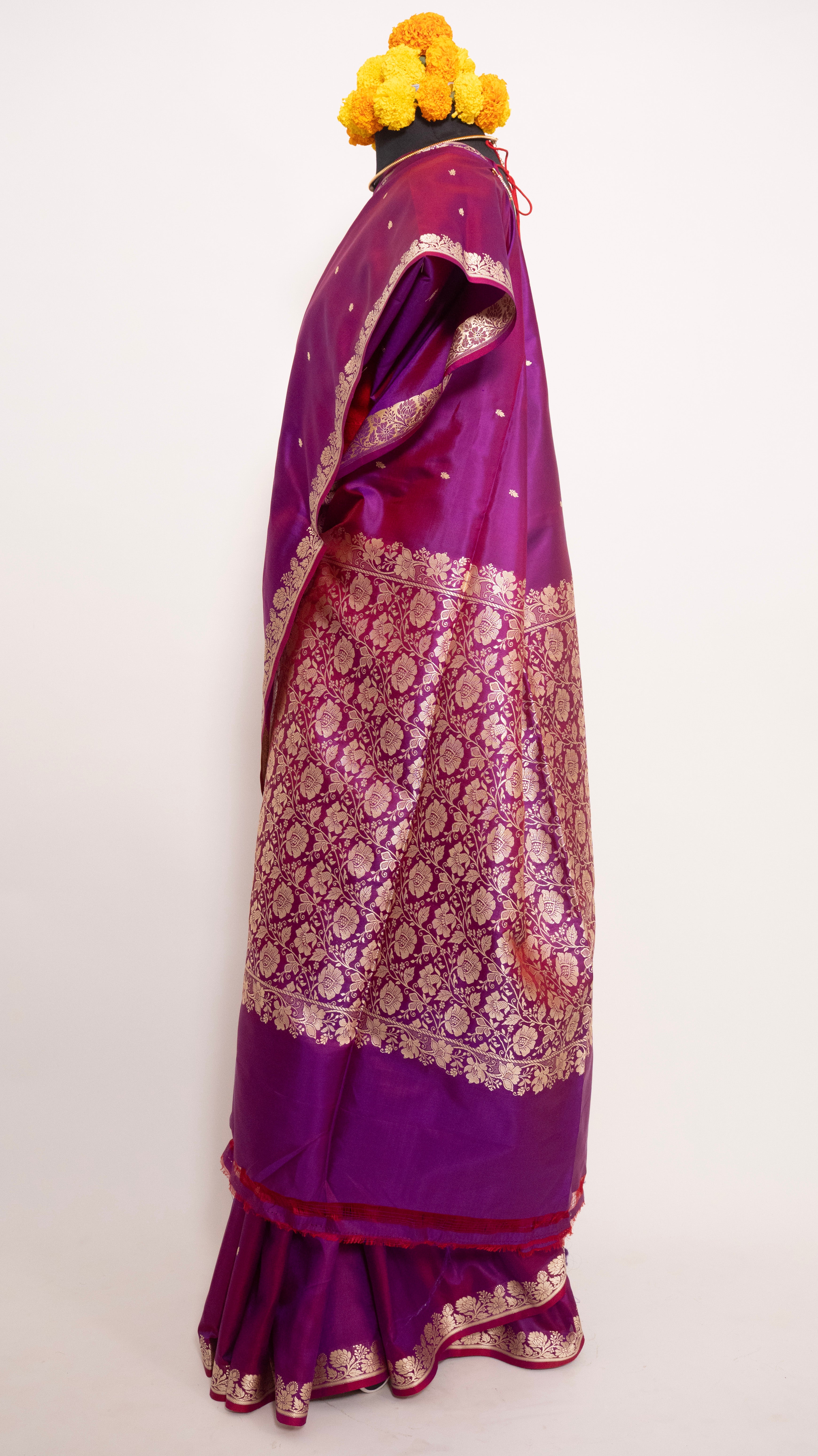 Mangenta Pure Silk Handloom Resham Pallu Banarasi Sarees