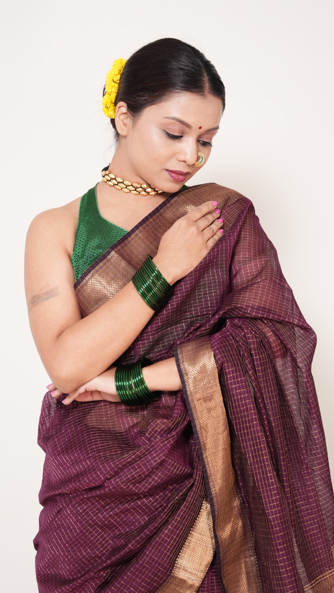 Wine Maheshwari Zari Checks Handloom Saree
