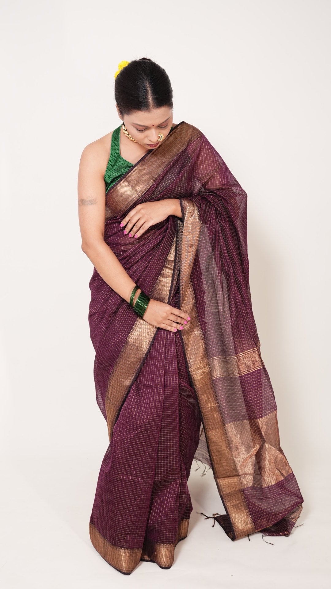 Wine Maheshwari Zari Checks Handloom Saree