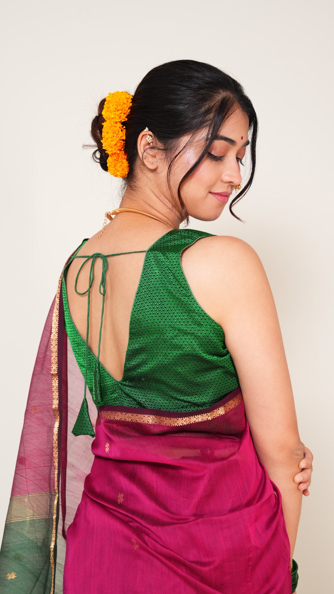 Deep Pink With Green Pallu Maheshwari Butti Handloom Saree