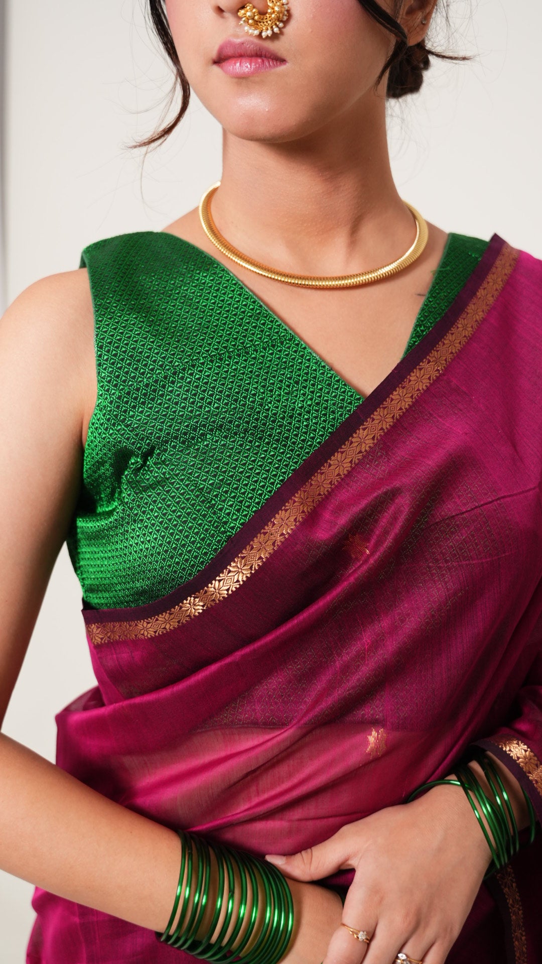 Deep Pink With Green Pallu Maheshwari Butti Handloom Saree
