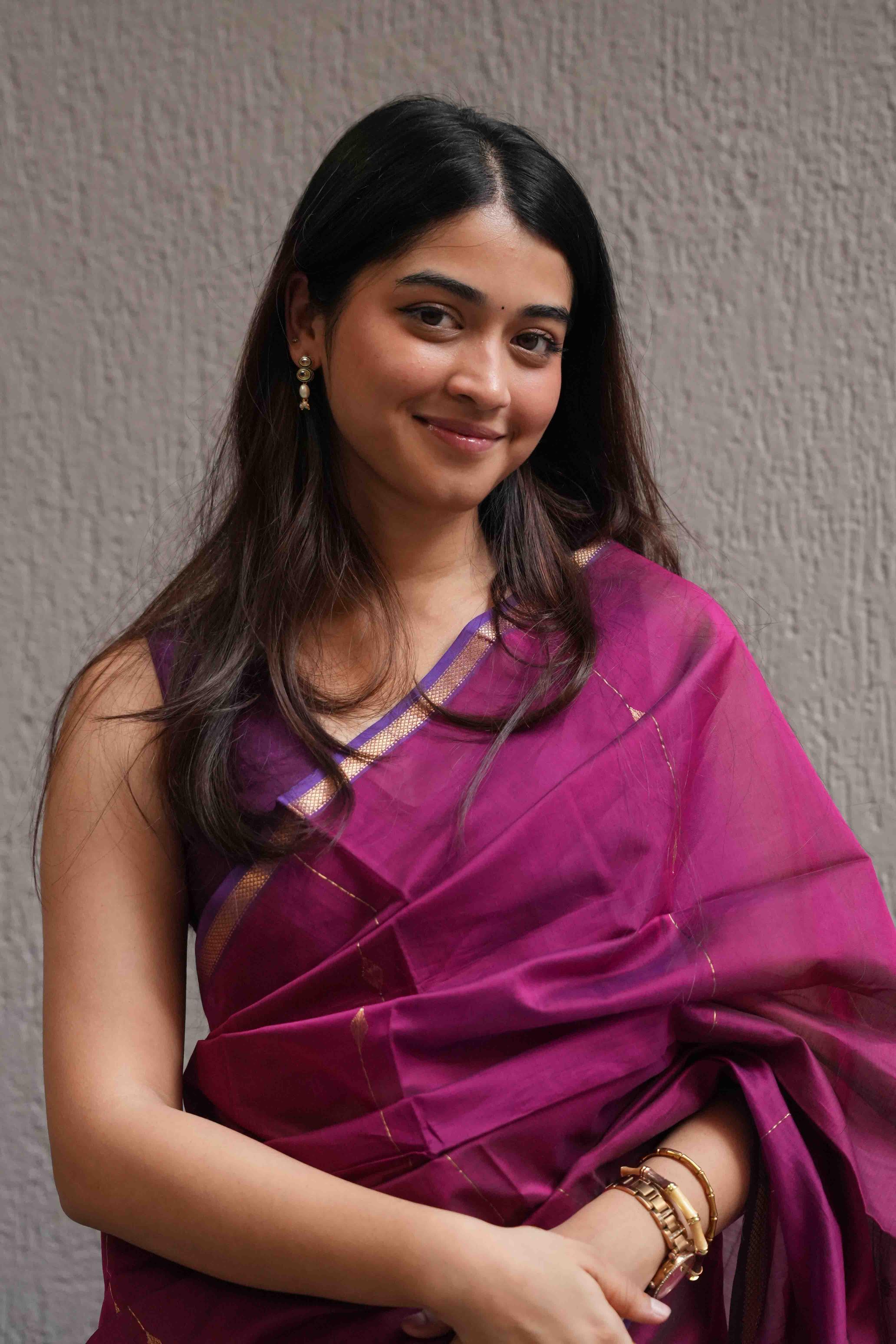 Magenta Dual Shade Maheshwari Zari Stripe Handloom Saree