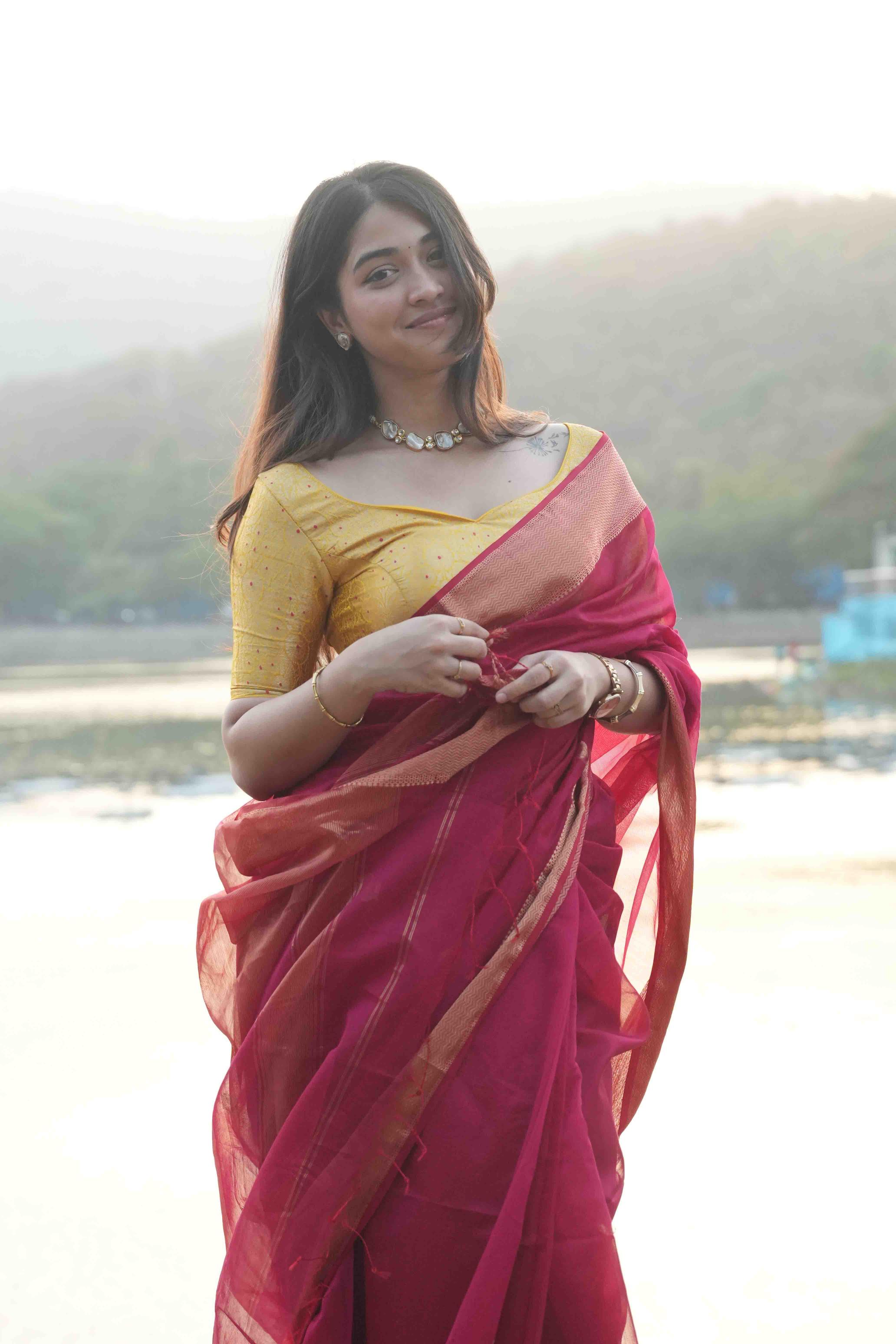 Hot Pink Maheshwari Lotus Butti Handloom Saree