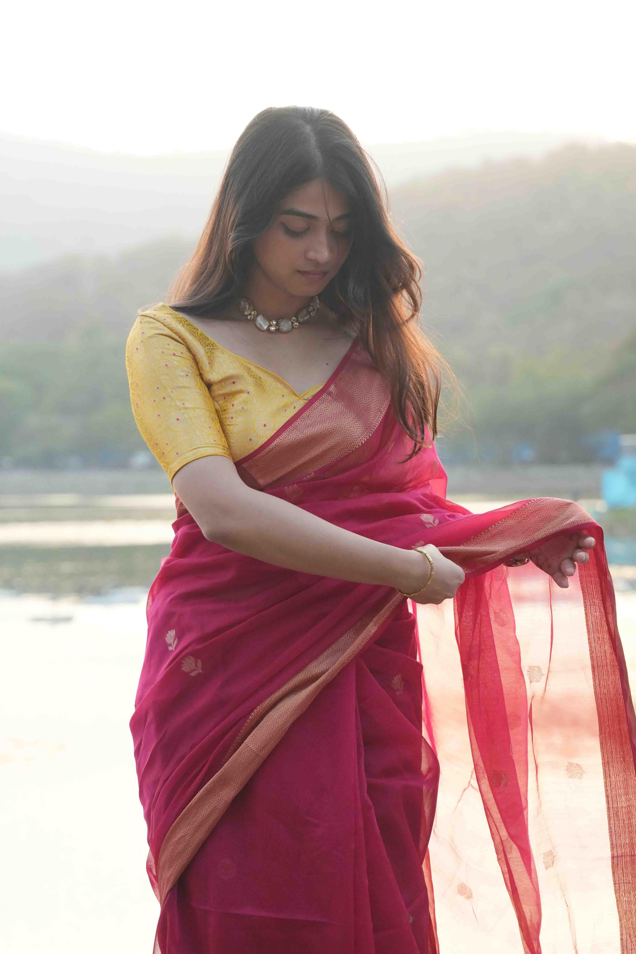 Hot Pink Maheshwari Lotus Butti Handloom Saree