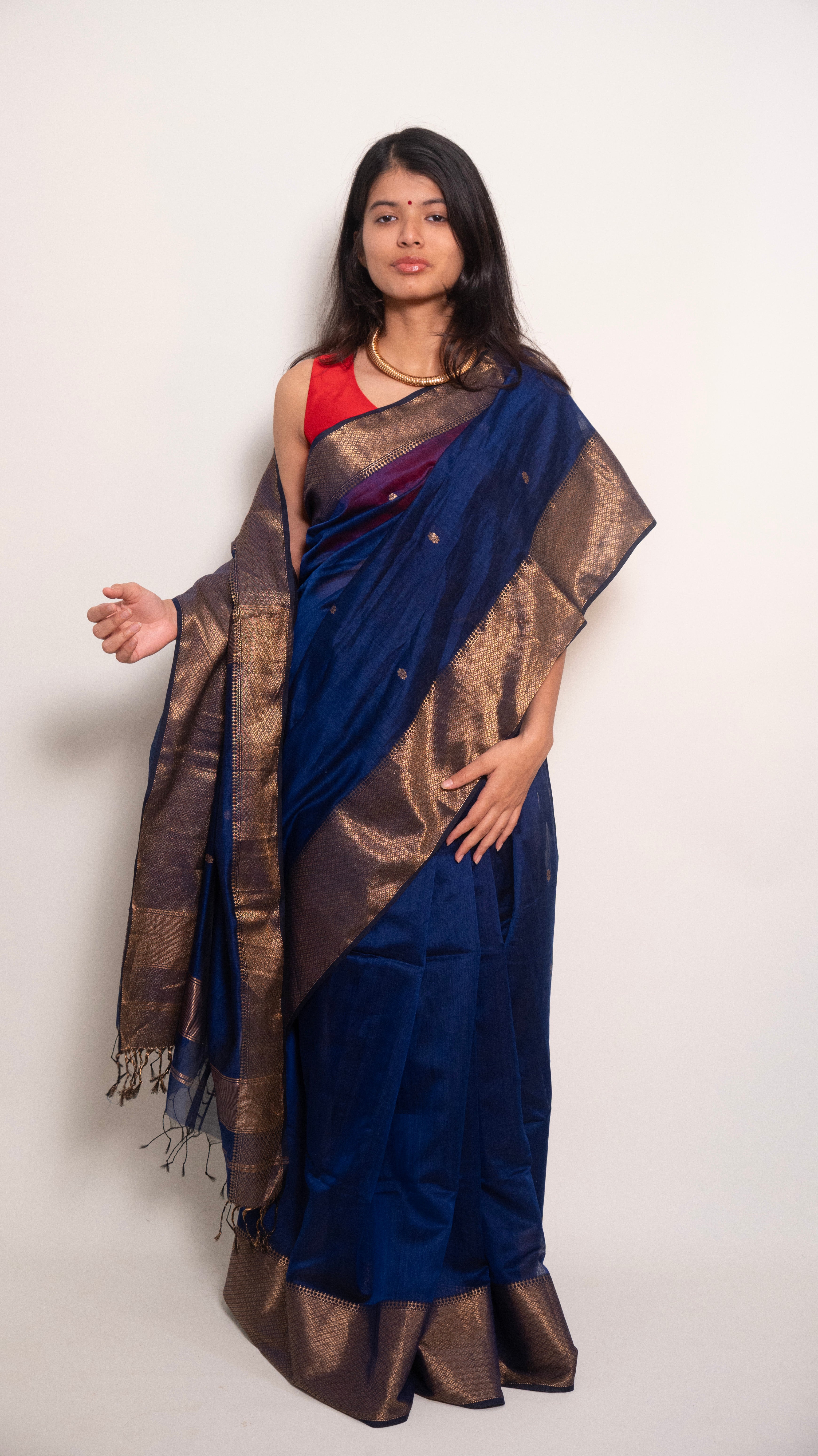 Royal Blue Handloom Maheshwari Ruhi Butti Cotton Silk Saree