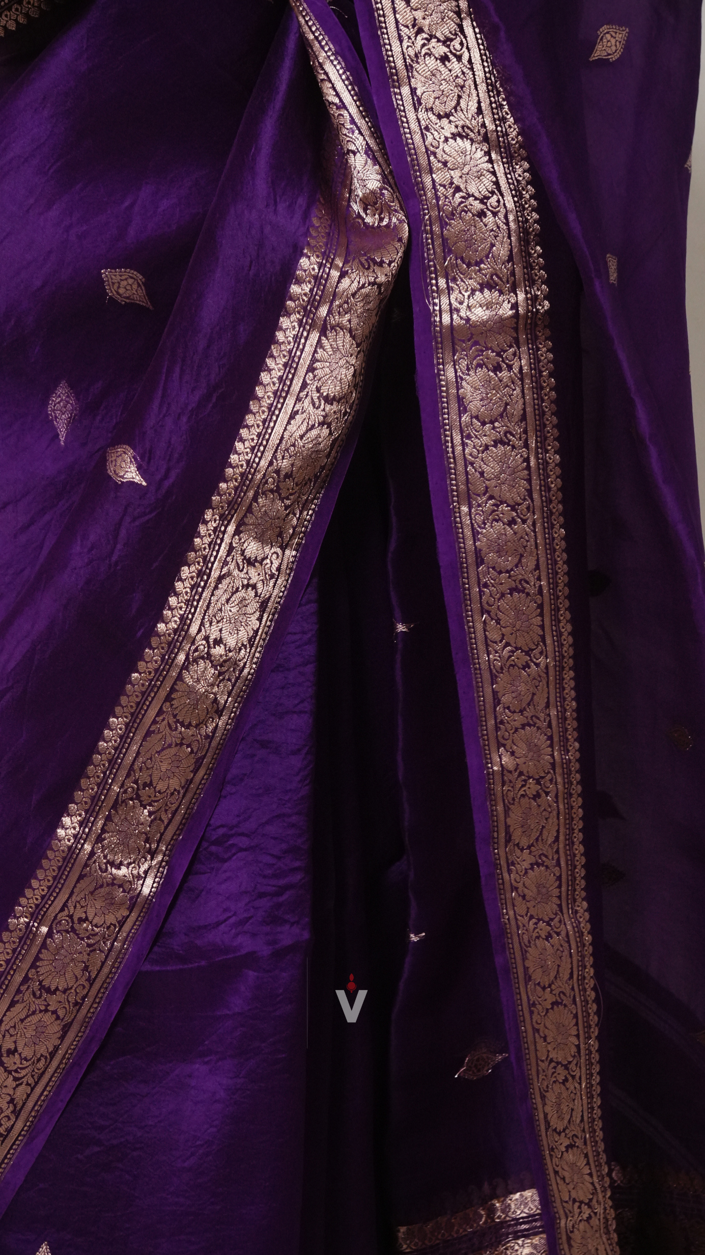 Dark Purple Kadwa Sona Roopa Banarasi Saree showcasing traditional handloom craftsmanship