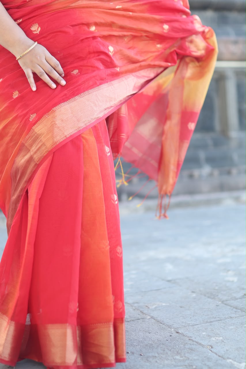 Red and Yellow Lotus Butti Handloom Maheshwari Saree