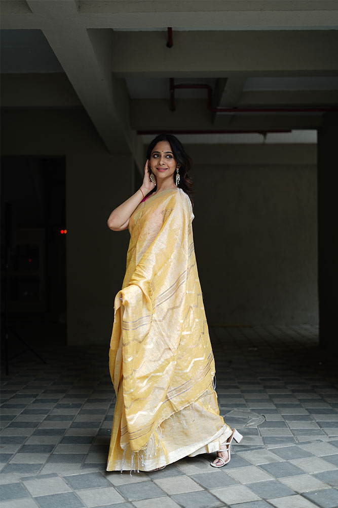 Light Gold Jamdani Tissue Linen Sarees