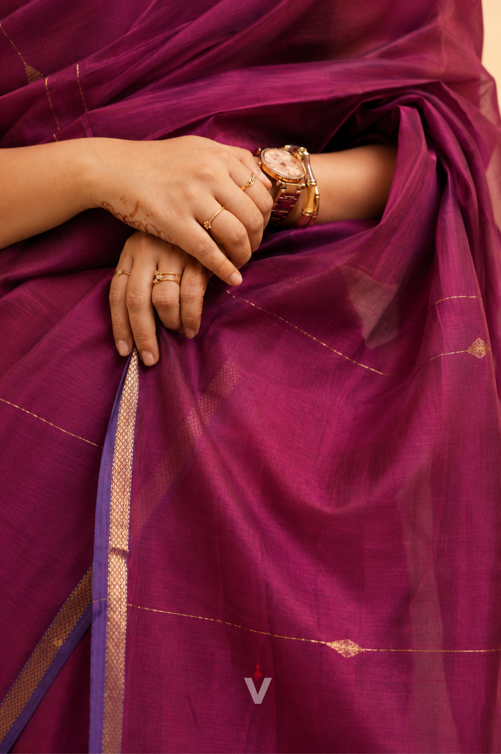 Magenta Dual Shade Handloom Maheshwari Zari Stripe Saree