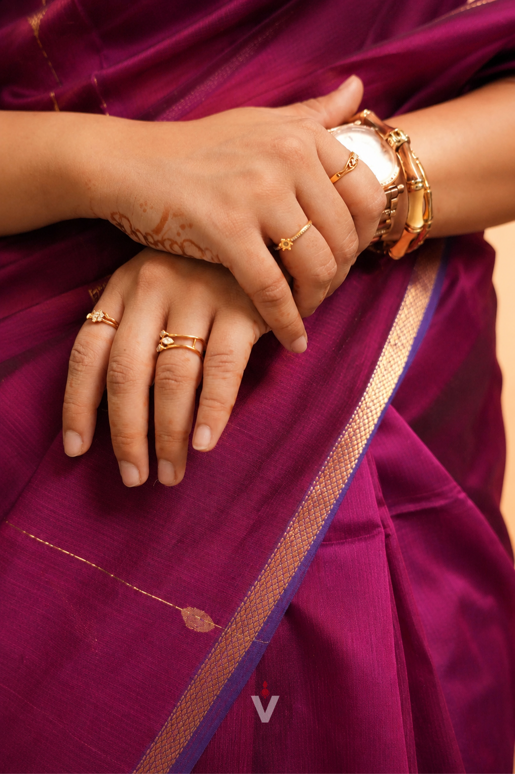 Magenta Dual Shade Handloom Maheshwari Zari Stripe Saree