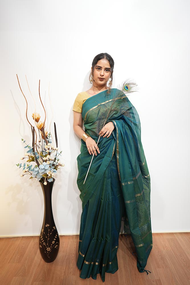Peacock Green Maheshwari Self Strip Saree with Gold Zari Pallu