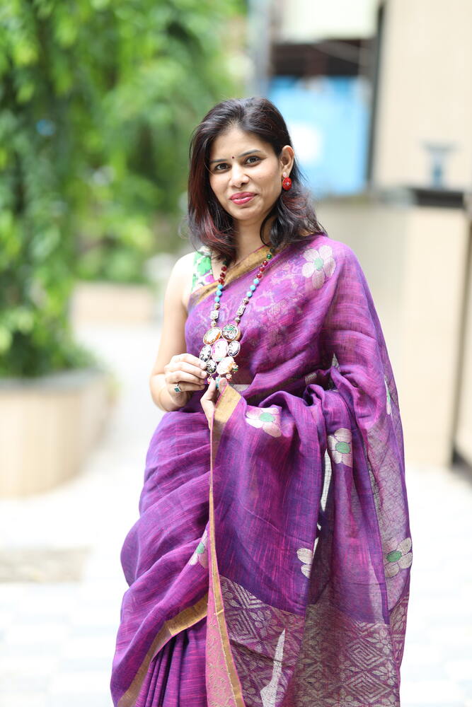 Purple Meenakari Butti with Banarasi Pallu Handloom Linen