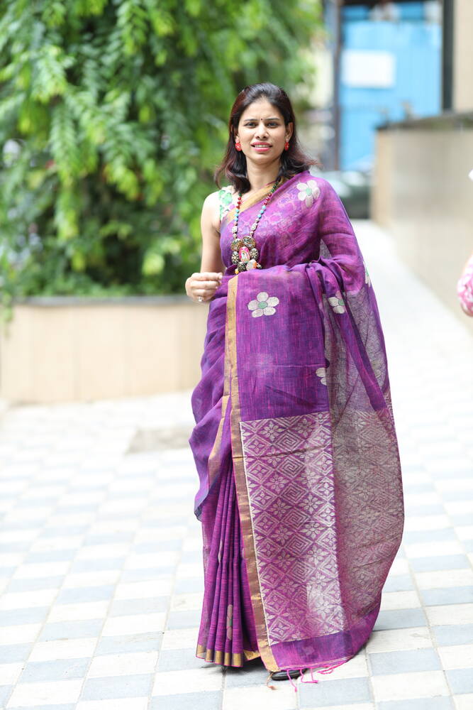 Purple Meenakari Butti with Banarasi Pallu Handloom Linen