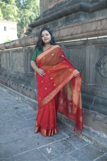 Red and Yellow Lotus Butti Handloom Maheshwari Saree