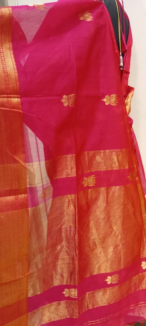 Hot Pink Maheshwari Big Lotus Butti Zari Pallu Handloom Saree