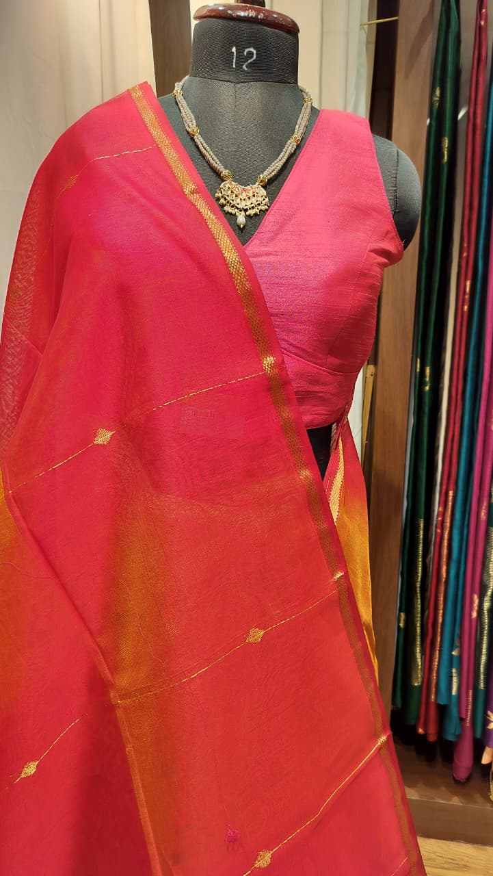 Orange and Red dual shade Maheshwari Zari Stripes Handloom Saree