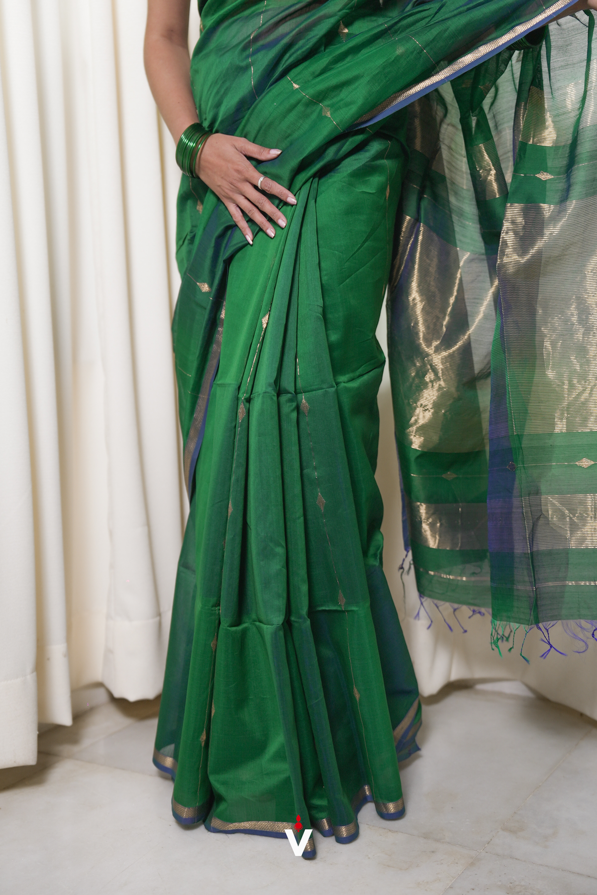 Peacock Green Dual Shade Maheshwari Diamond Butti Handloom Saree